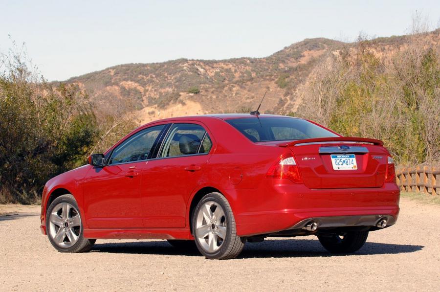  Ford Fusion Sport 2010 года  (фото 37 из 37)